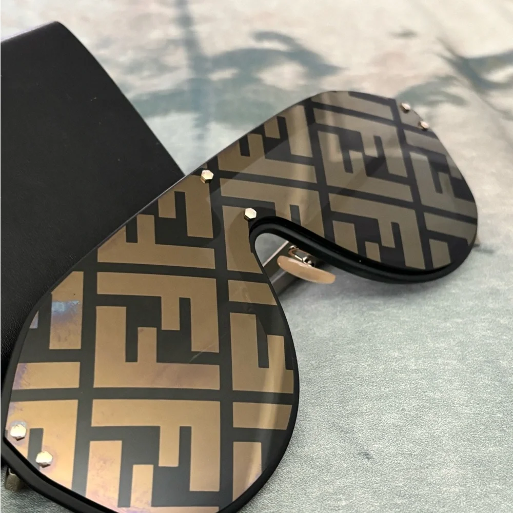 Fendi Sunglasses - Picture 1 of 6